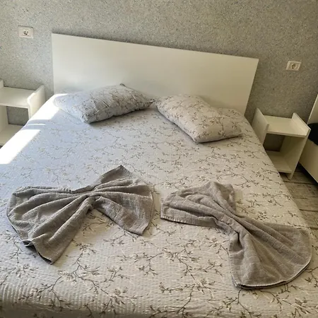 Pensiune Academia Navala House 3*